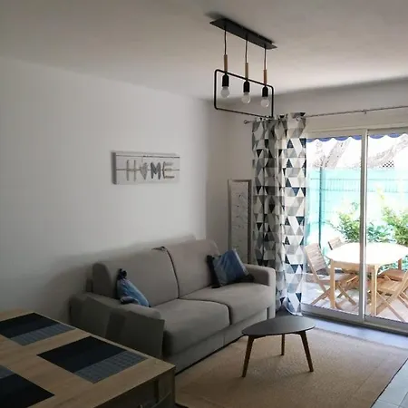 Joli 2 Pieces Ensoleille Avec Terrasse Et Parking Appartement *